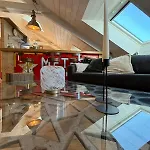 Dernier Etage Et Jardin Suspendu Face Au Sancy Apartment