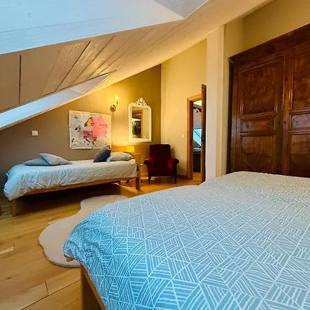 Apartament Dernier Etage Et Jardin Suspendu Face Au Sancy