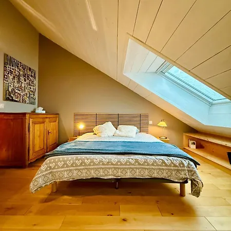 Dernier Etage Et Jardin Suspendu Face Au Sancy Apartament