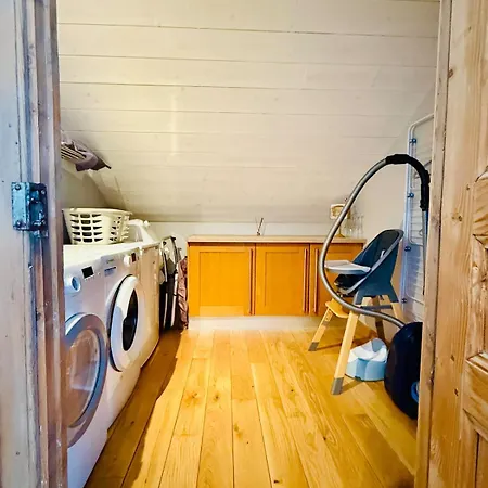 Dernier Etage Et Jardin Suspendu Face Au Sancy Apartament *