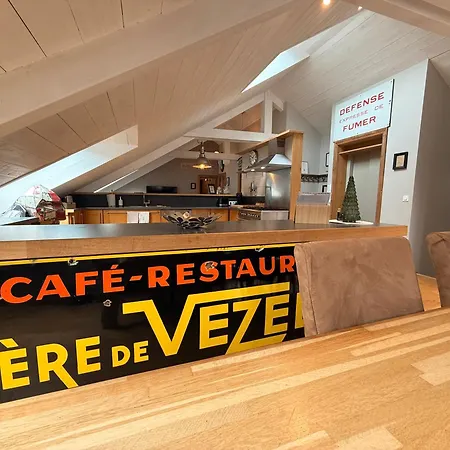 Dernier Etage Et Jardin Suspendu Face Au Sancy