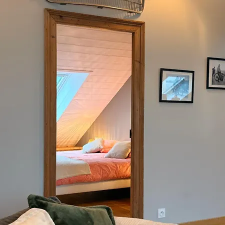 Dernier Etage Et Jardin Suspendu Face Au Sancy *