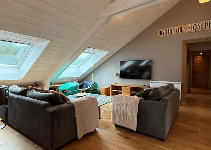 Dernier étage Et Jardin Suspendu Face Au Sancy *