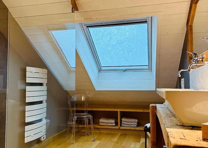 Dernier étage Et Jardin Suspendu Face Au Sancy Apartamento *