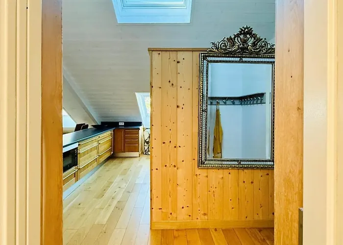 Dernier étage Et Jardin Suspendu Face Au Sancy Apartamento *